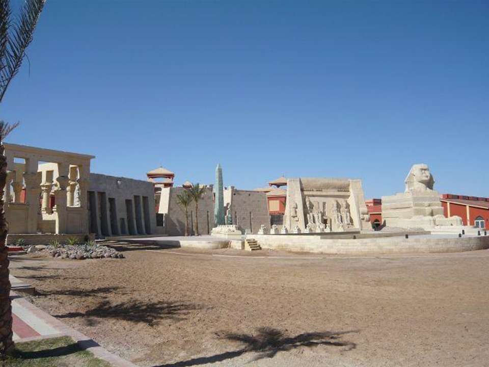 Arena für die tägliche Abendshow in der Hotelanlage Pickalbatros Alf Leila Wa Leila Resort - Neverland Hurghada