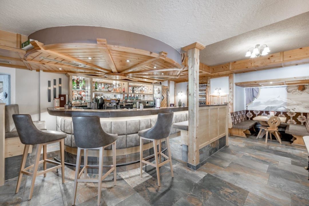 Gastro Burghotel Alpenglühn