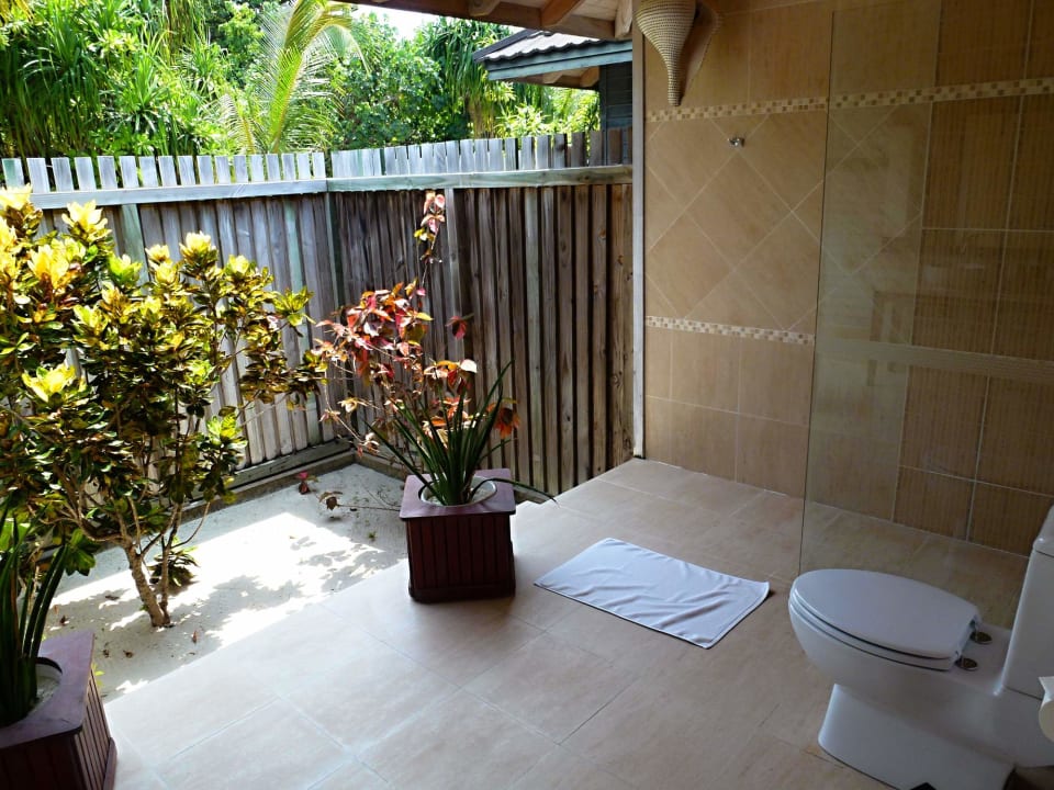 Zimmer Kuredu Island Resort & Spa