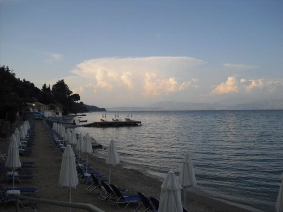 Strand Aeolos Beach Resort