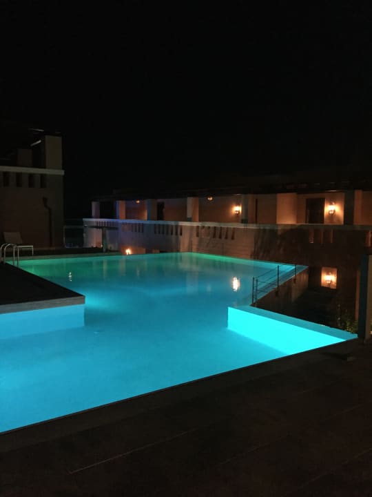 Pool Atlantica Belvedere Resort