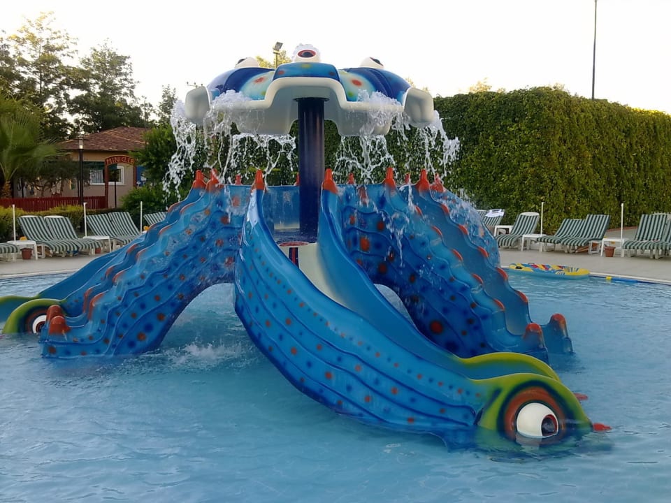 Glijbanen kinderen Hotel Royal Garden Beach