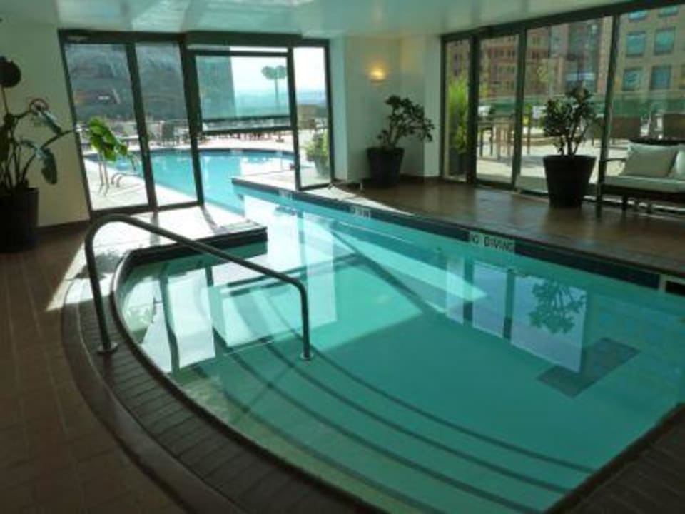 Innen und außen schwimmen The Westin Denver Downtown