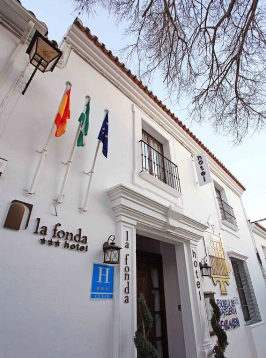 Fachada  Hotel La Fonda