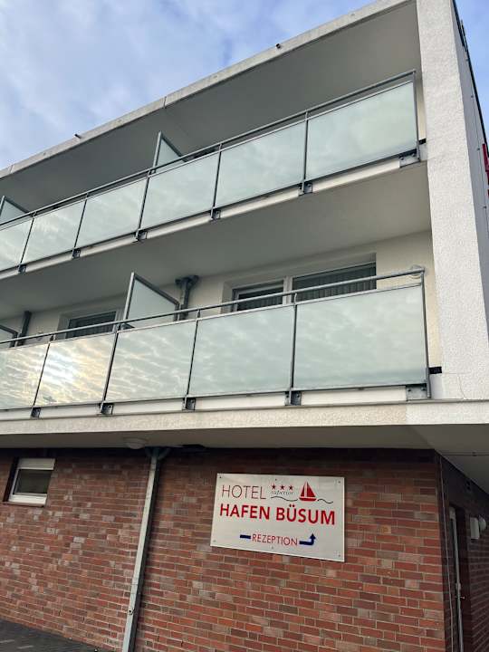 Außenansicht Hotel Hafen Büsum