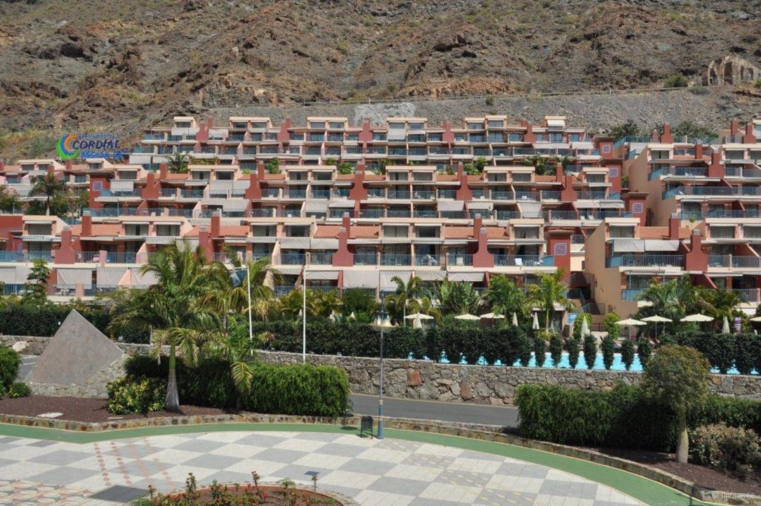 Blick aufs Hotel Apartamentos Cordial Mogán Valle