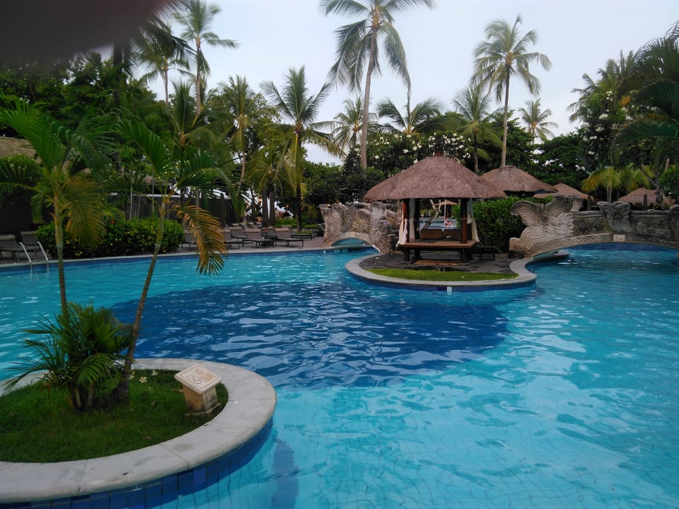 Pool Paradisus by Melia Bali