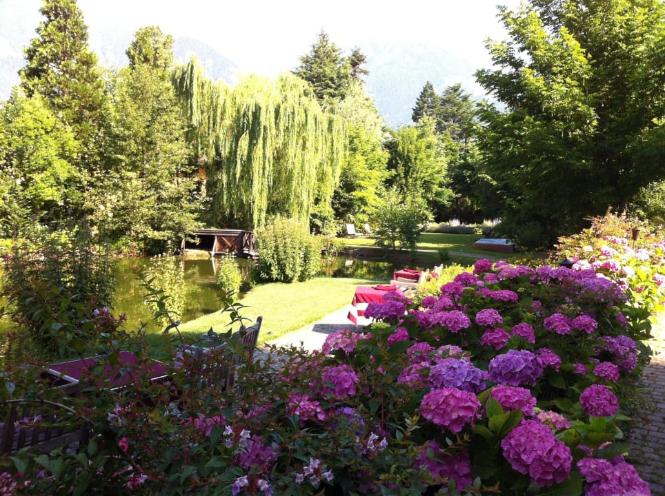 Garten mit Teich Hotel Villa Irma