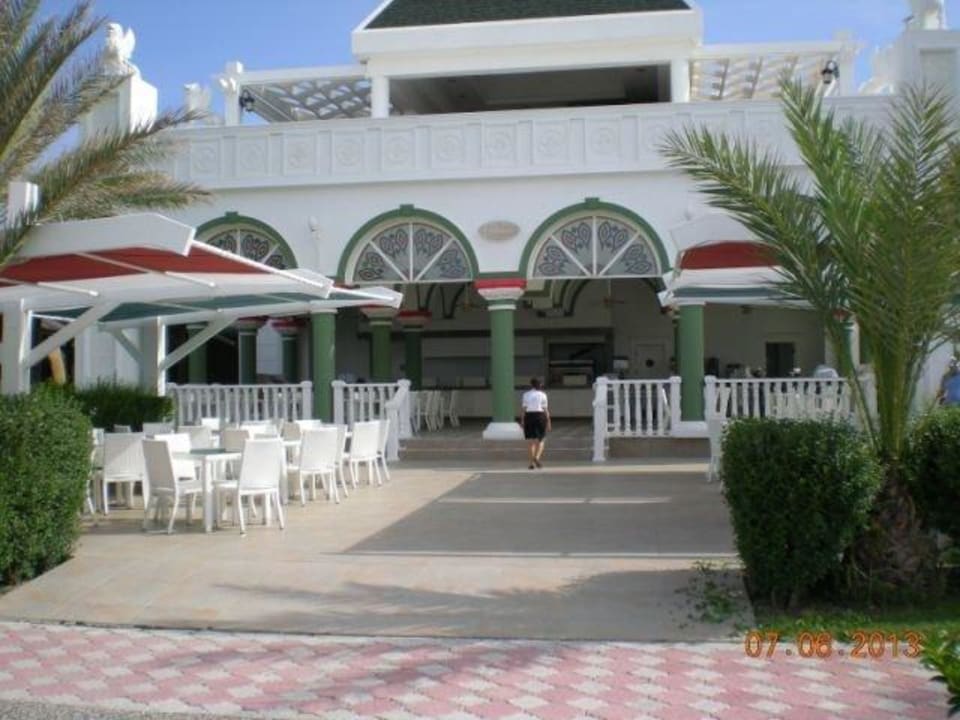 Die Strandbar Kamelya Aishen Club