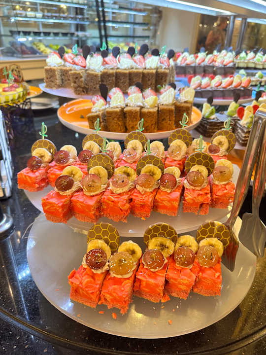 Gastro Side Royal Palace Hotel & Spa