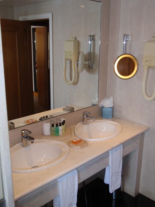 Bad Hotel The Cliff Bay (PortoBay)