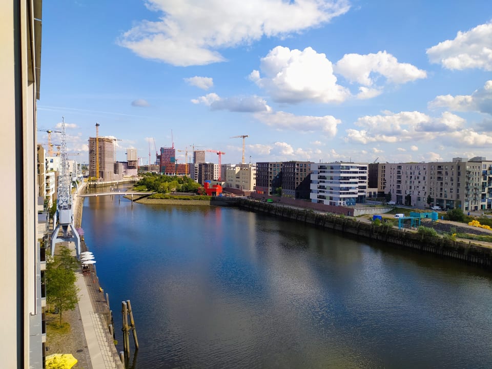 Ausblick JUFA Hotel Hamburg HafenCity
