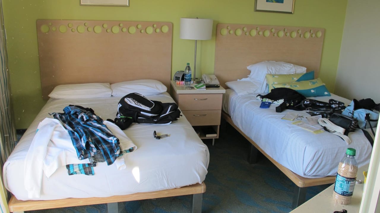 Zwei Queensize Betten Hotel Aston Waikiki Circle