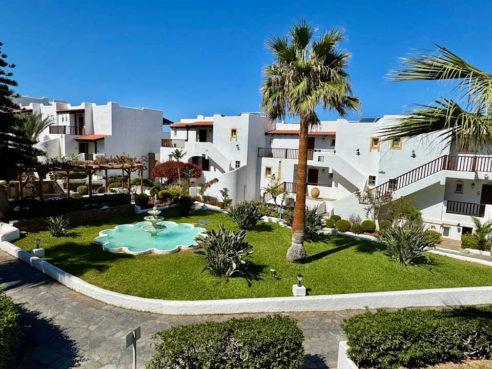 Gartenanlage Hotel Alexander Beach