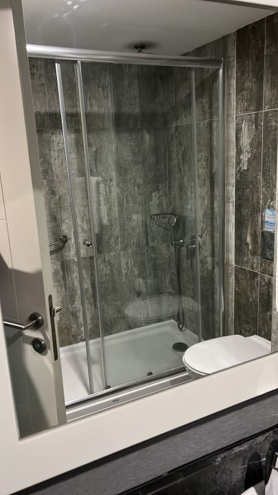 Zimmer Saturn Palace Resort Hotel