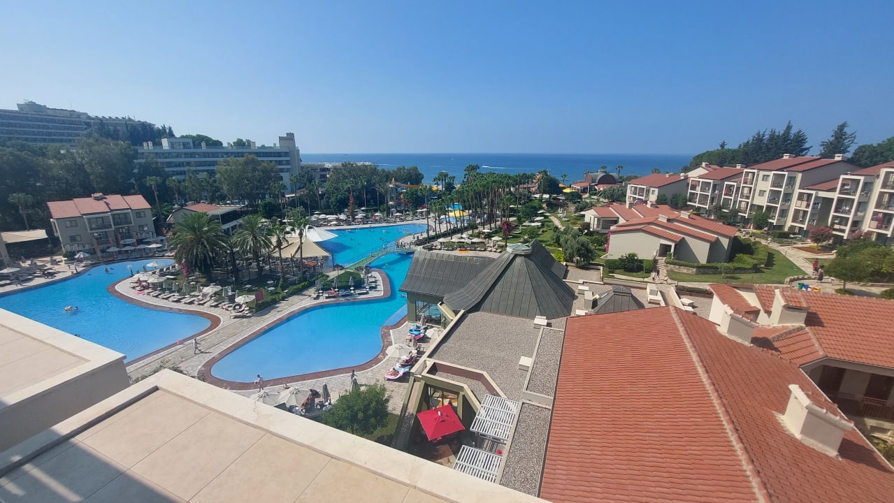 Pool Arum Barut Collection
