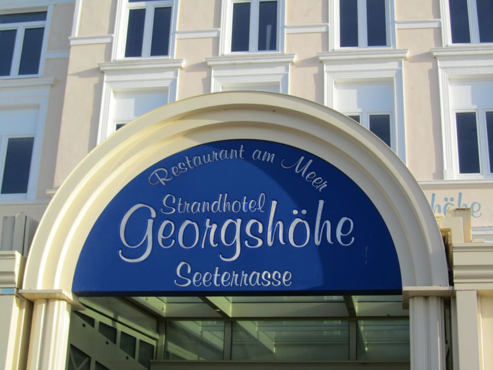 Eingang Strandhotel Georgshöhe