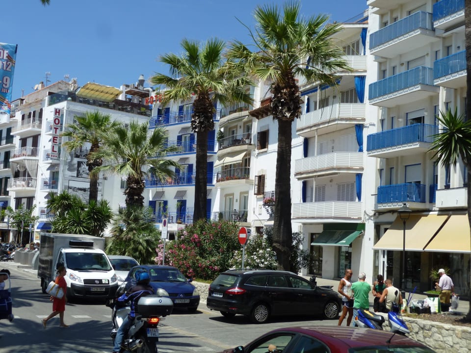 Blick vom Strand auf das Hotel Hotel Platjador