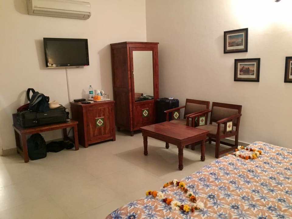 Zimmer WelcomHeritage Bijayniwas Palace
