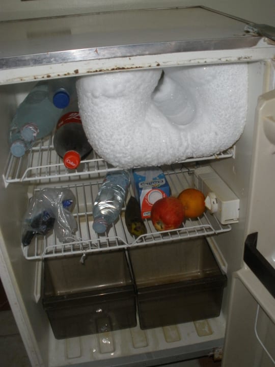 Das war unser Kühlschrank im Zimmer Sunny Days Palma De Mirette Resort & Spa