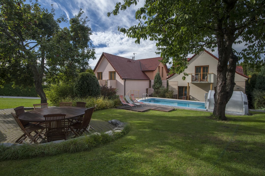 Außenansicht Pension Pod Skalkou