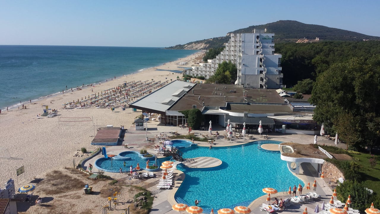 Gemeinsamer Pool Hotel Slavuna