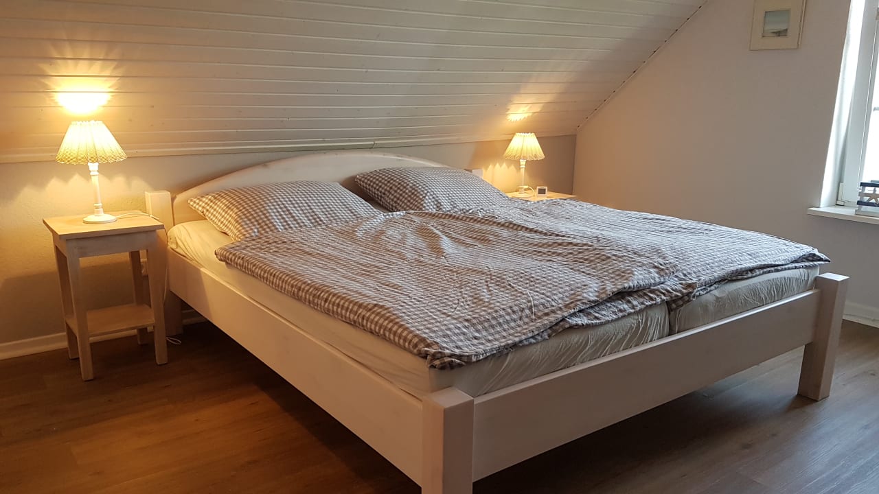 Zimmer Ferienhaus Hemenswarft direkt an der Nordsee mit Meerblick