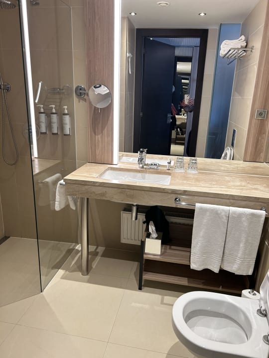 Zimmer AC Hotel by Marriott Bratislava Old Town