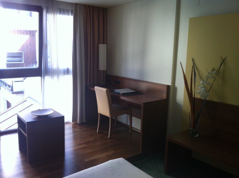 (Arbeits)Tisch Hotel Lengbachhof