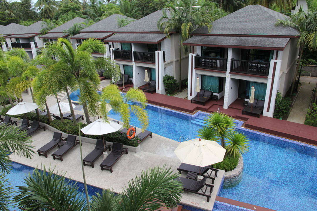Innerer Pool La Flora Khao Lak