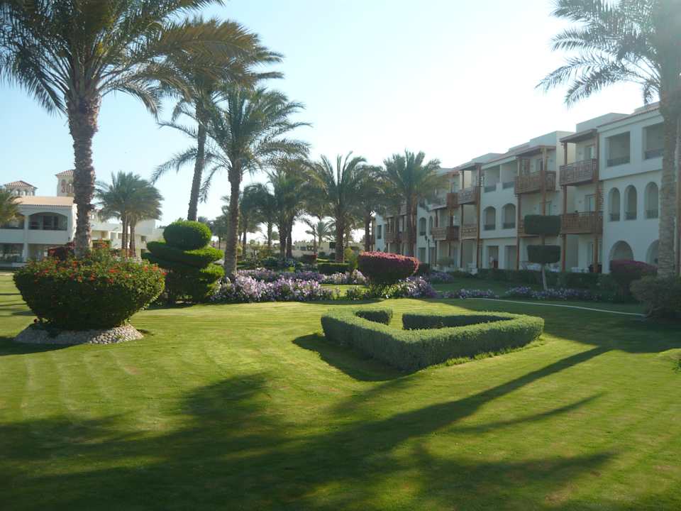 Schöne großzügige Außenanlage Pickalbatros Dana Beach Resort - Hurghada