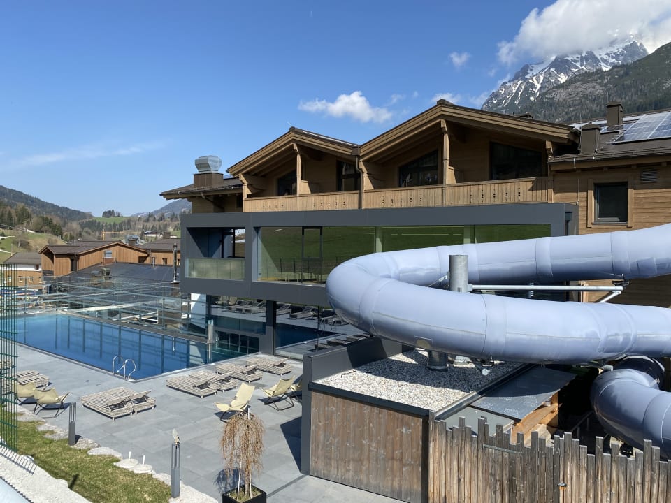 Pool Hotel Riederalm