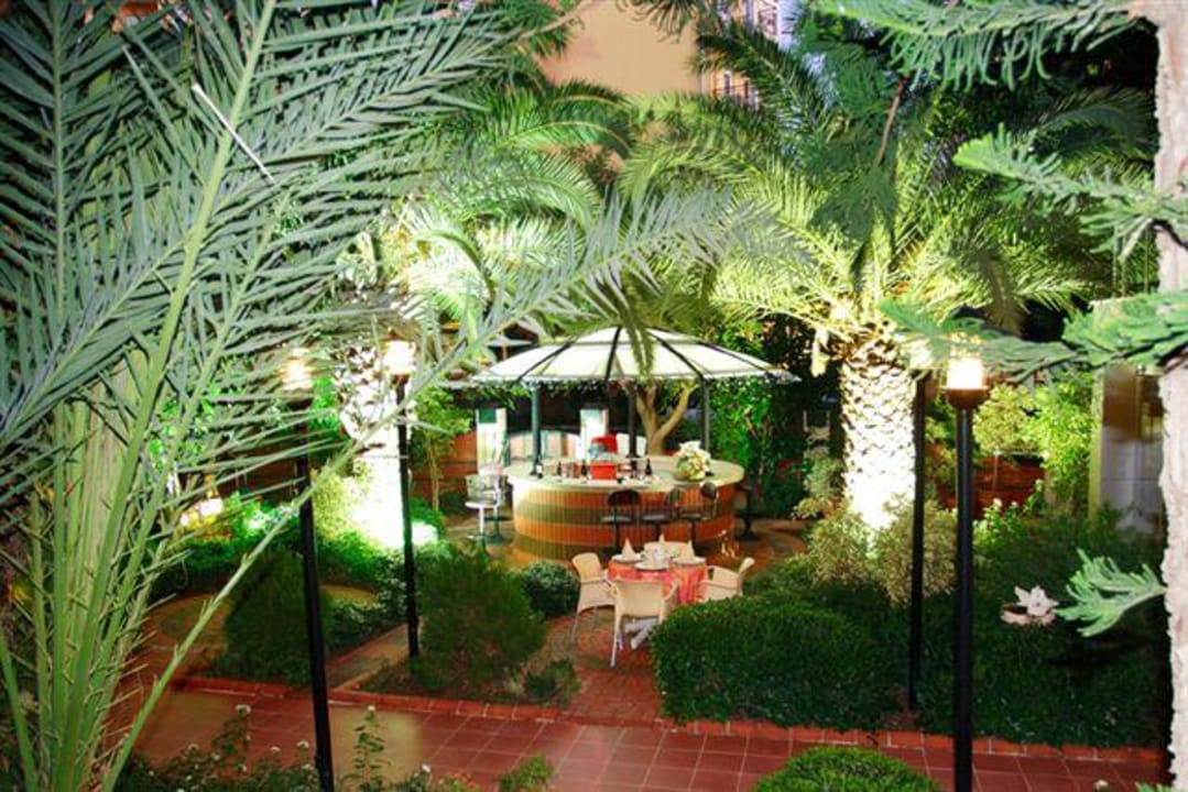 Aussenansicht Gardenia Hotel