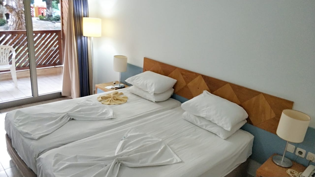 Zimmer Asteria Collection Side