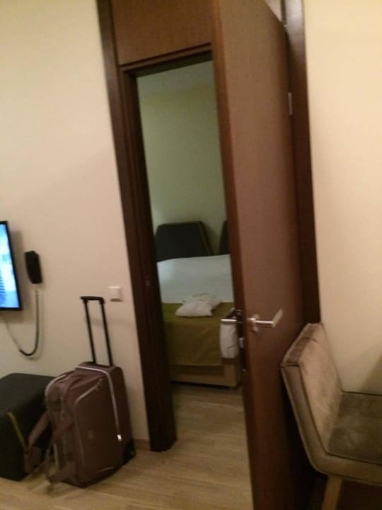 Только зашли в номер Apartments Amberton Green