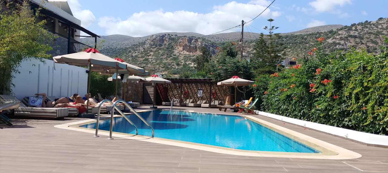 Pool Kalypso Hotel