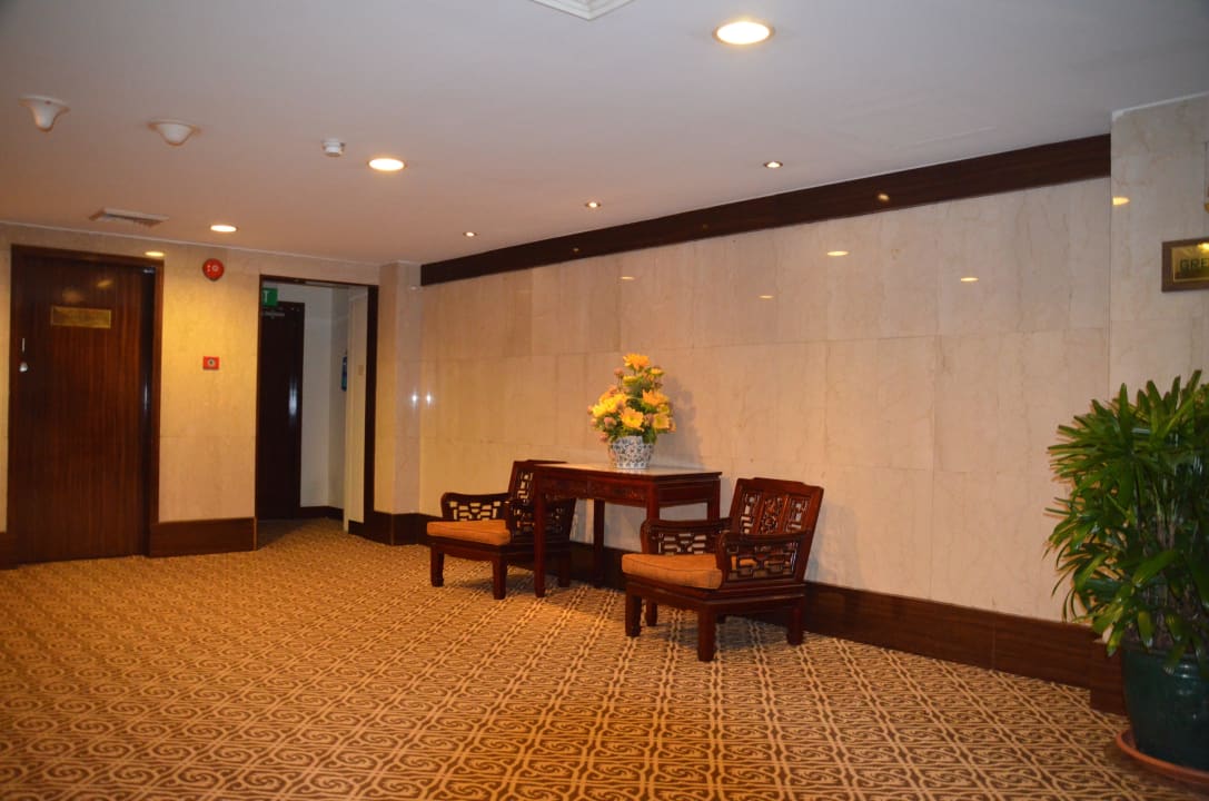 Im Flur Hotel Grand Pacific