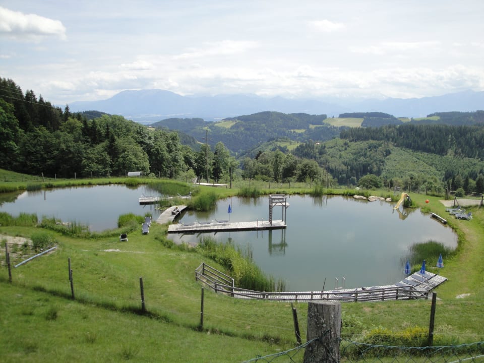 Der wunderschöne Badesee Familien Resort Petschnighof - Familotel Kärnten