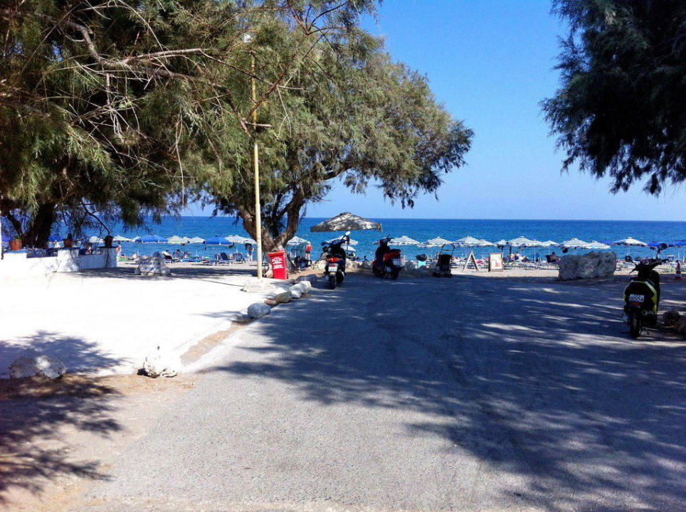Rental of beach chairs 2 Hotel Faliraki Bay