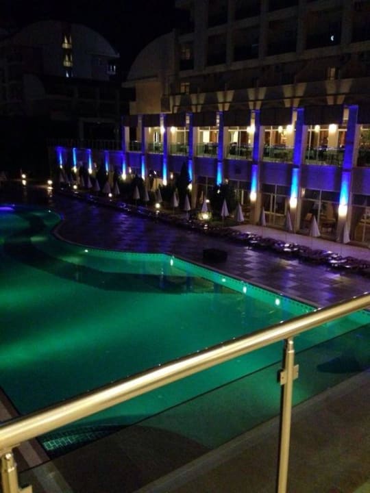 Hotel bei Nacht  Solivia Hotel