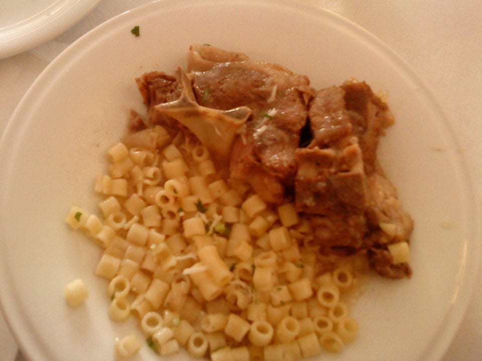 Lamm mit Nudeln Hotel Forest Park