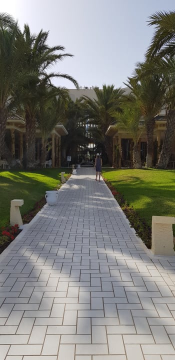 Gartenanlage Iberostar Waves Averroes