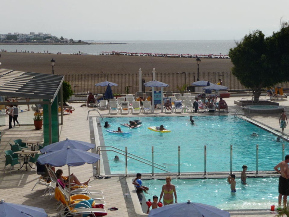 Ausblick von der Dachterrasse! Hotel Las Costas
