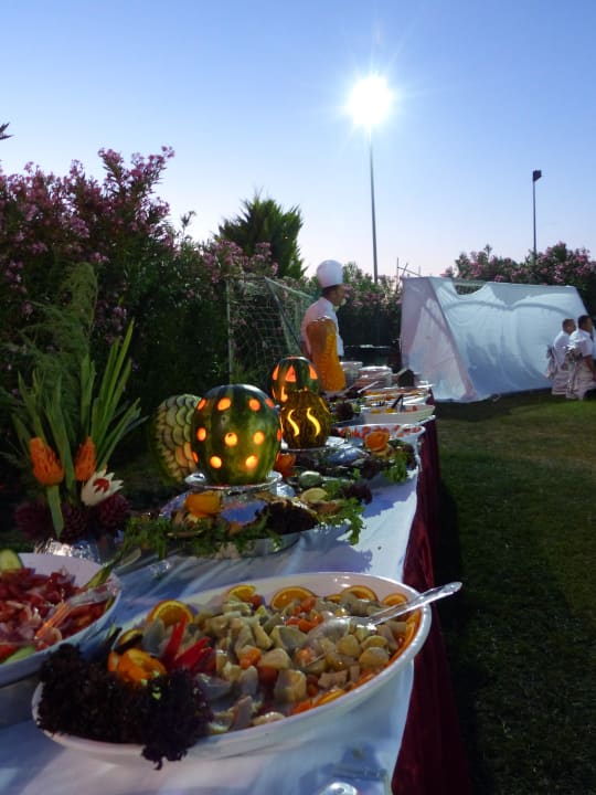 Galaabend am Sportplatz mit 1000 Gästen, Wahnsinn Alba Queen Hotel