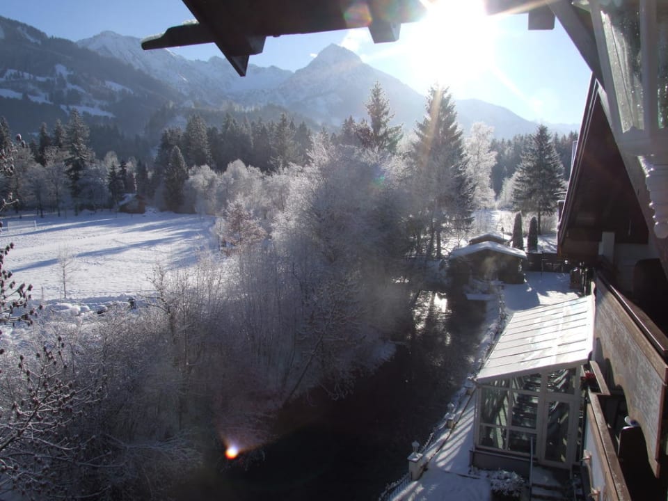Blick vom Balkon in Richtung Oberstdorf Parkhotel Burgmühle