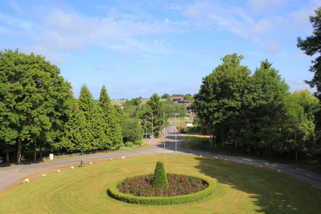 Sonnige Aussicht Hotel Gut Harkensee