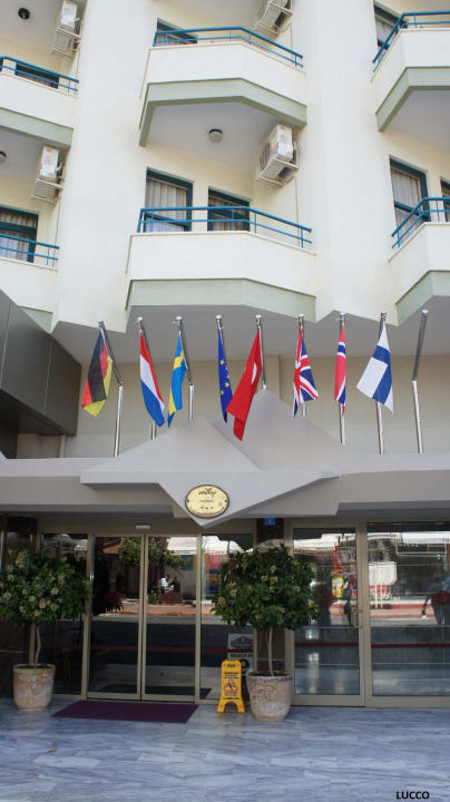 Parador Parador Beach Hotel