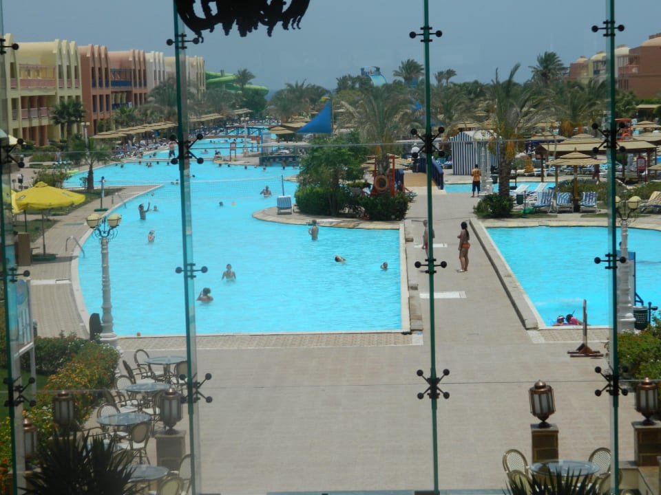 Widok z recepcji Hotel Titanic Palace