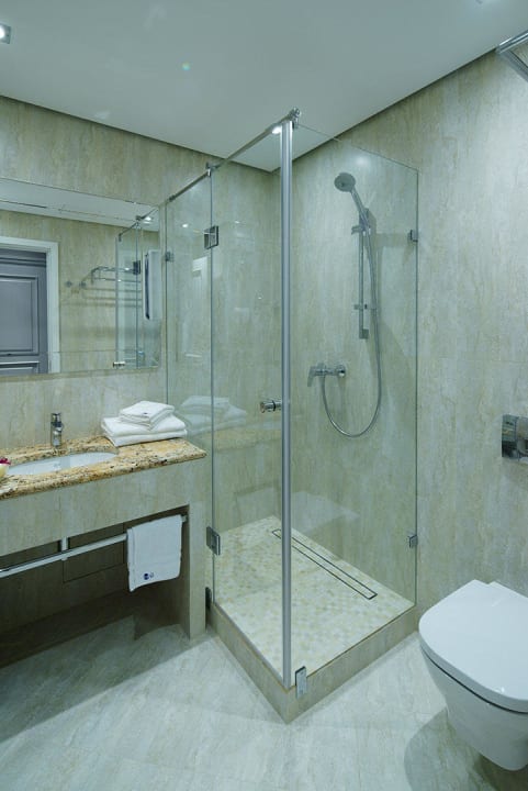 Bathroom Rixwell Gertrude Hotel