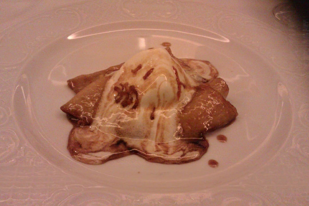 Crepé mit Eis Gloria Serenity Resort